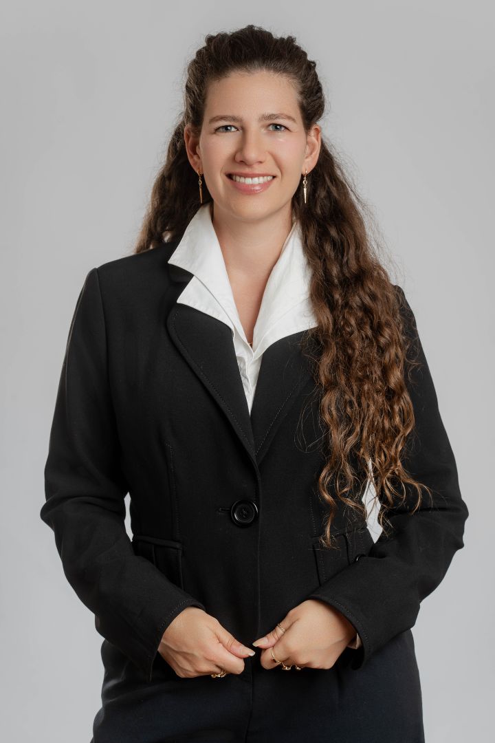 עורכת דין עדי דובסון - משרד עו"ד רות דיין